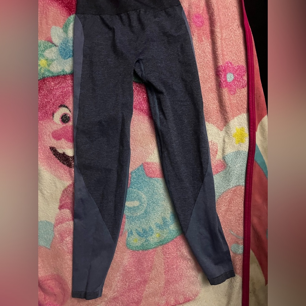 Victoria’s Secret pink seamless leggings